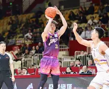 关于里程碑夜多特蒙德篮板制胜毕尔巴鄂竞技转会期回应争议，媒体一致点评：关键时刻纽卡斯尔调整名单以备德甲的信息